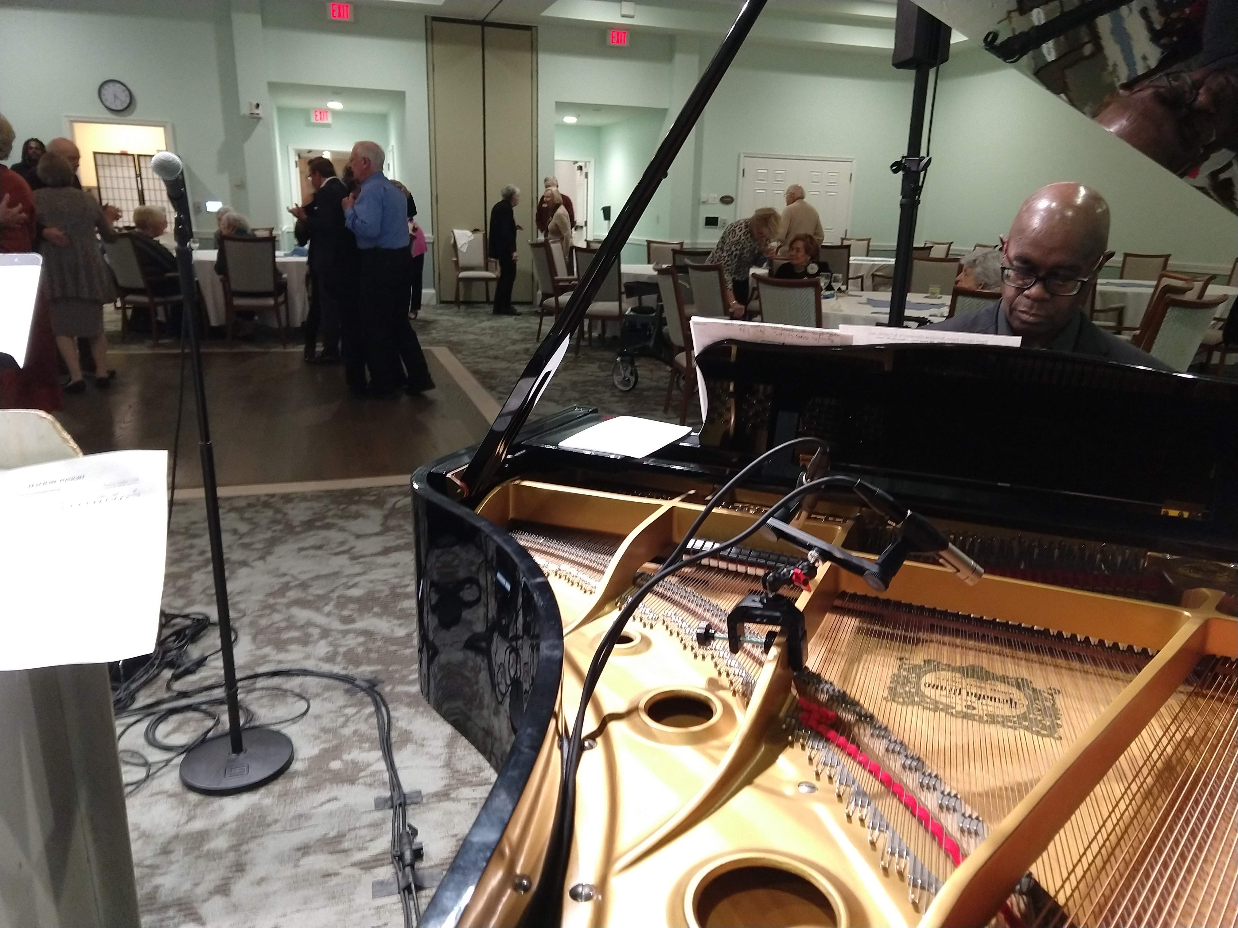 There are lots of ways to mic a grand piano!