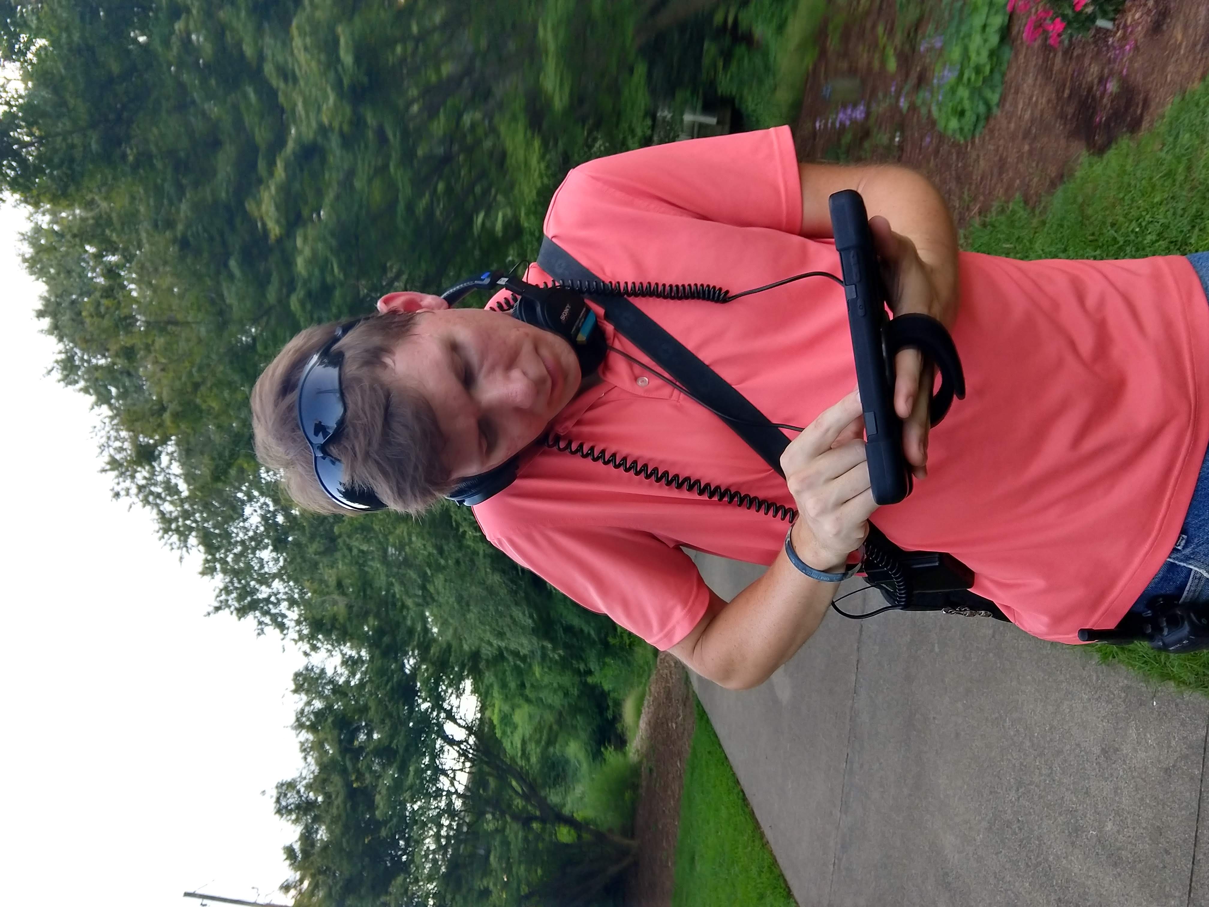 Battery powered wireless rig for a roving Shakespeare play